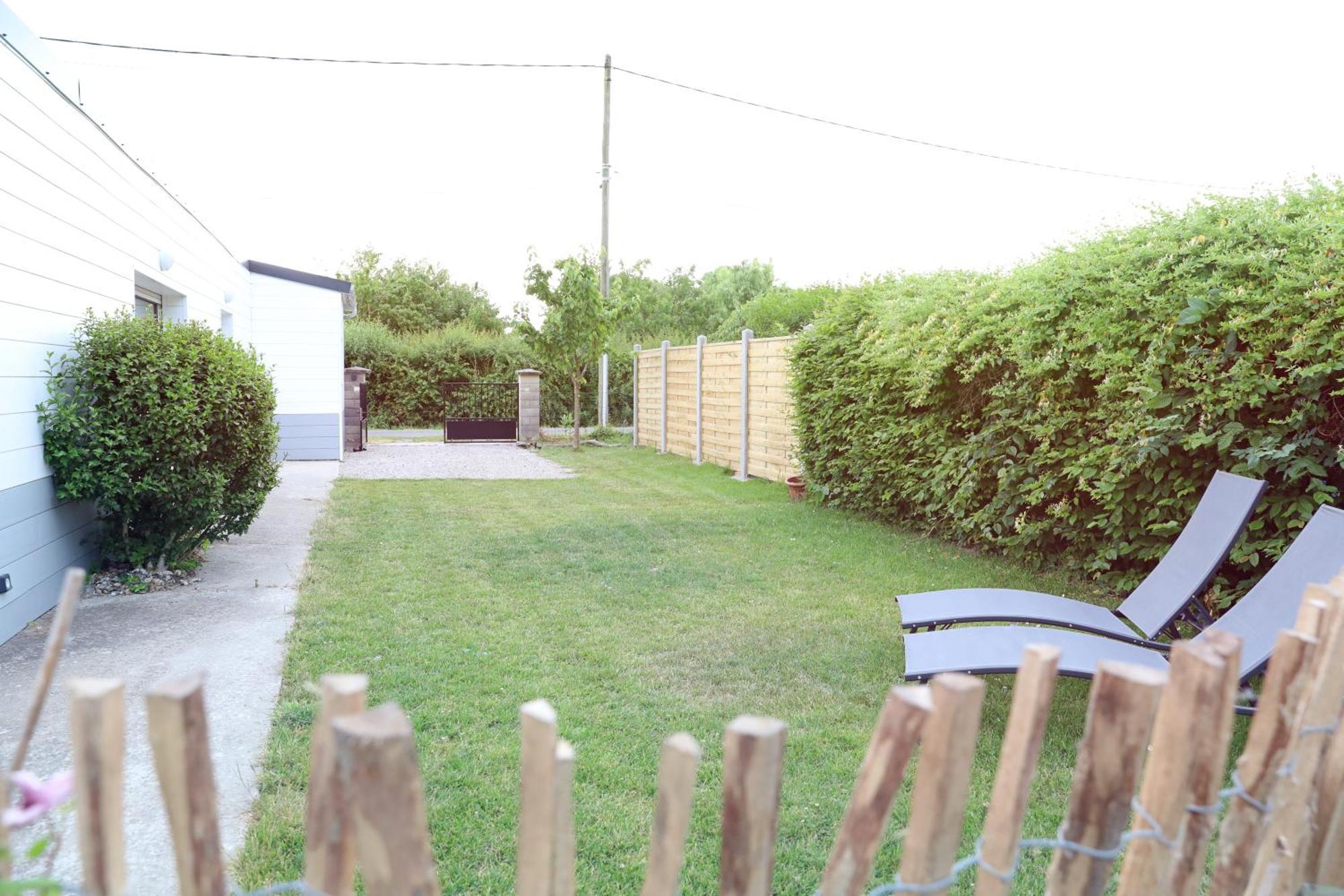 Gite Les Amoureux De La Baie Favieres  Exterior photo